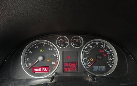 Volkswagen Passat B5+ рестайлинг, 2004 год, 700 000 рублей, 3 фотография