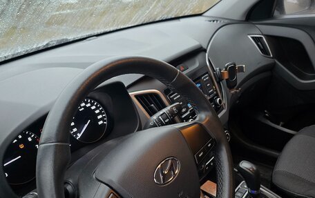 Hyundai Creta I рестайлинг, 2020 год, 1 800 000 рублей, 3 фотография