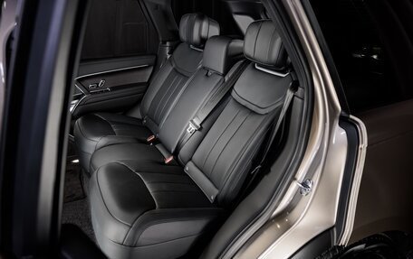 Land Rover Range Rover IV рестайлинг, 2025 год, 26 000 000 рублей, 4 фотография