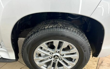 Mitsubishi Pajero Sport III рестайлинг, 2021 год, 3 998 000 рублей, 13 фотография