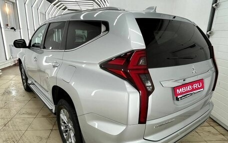 Mitsubishi Pajero Sport III рестайлинг, 2021 год, 3 998 000 рублей, 4 фотография