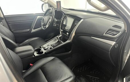 Mitsubishi Pajero Sport III рестайлинг, 2021 год, 3 998 000 рублей, 17 фотография