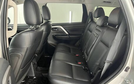 Mitsubishi Pajero Sport III рестайлинг, 2021 год, 3 998 000 рублей, 21 фотография