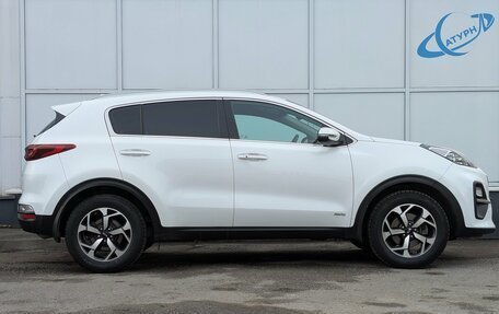 KIA Sportage IV рестайлинг, 2021 год, 2 670 000 рублей, 5 фотография