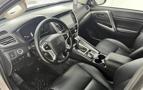 Mitsubishi Pajero Sport III рестайлинг, 2021 год, 3 998 000 рублей, 29 фотография