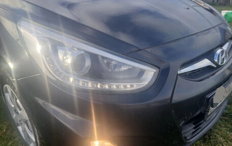 Hyundai Solaris II рестайлинг, 2013 год, 612 000 рублей, 2 фотография