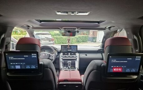 Toyota Land Cruiser, 2021 год, 10 999 999 рублей, 9 фотография