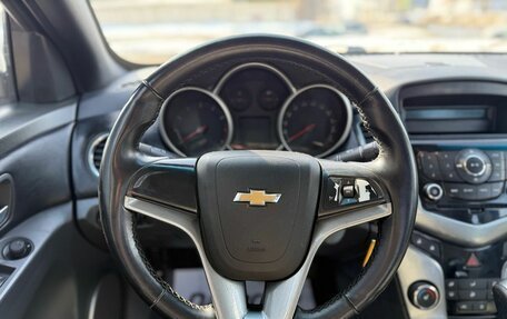 Chevrolet Cruze II, 2010 год, 590 000 рублей, 9 фотография