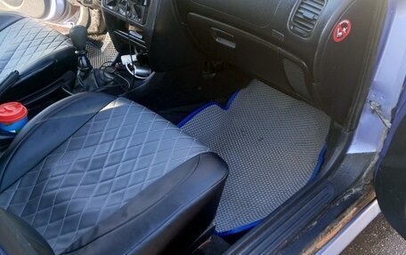 Mitsubishi Carisma I, 2002 год, 150 000 рублей, 9 фотография