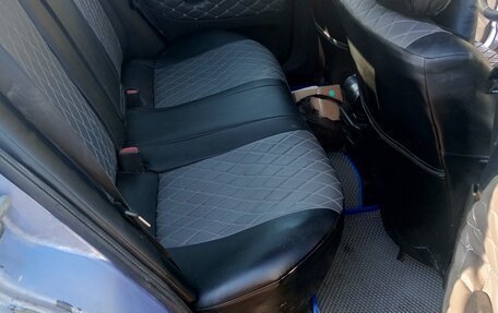 Mitsubishi Carisma I, 2002 год, 150 000 рублей, 8 фотография