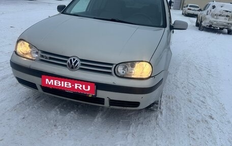 Volkswagen Golf IV, 2000 год, 321 000 рублей, 1 фотография