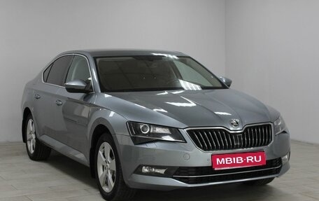 Skoda Superb III рестайлинг, 2017 год, 2 199 900 рублей, 1 фотография