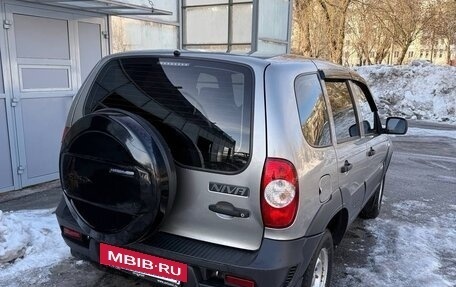 Chevrolet Niva I рестайлинг, 2015 год, 670 000 рублей, 6 фотография