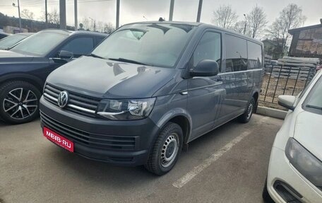 Volkswagen Transporter T6 рестайлинг, 2018 год, 3 249 000 рублей, 1 фотография
