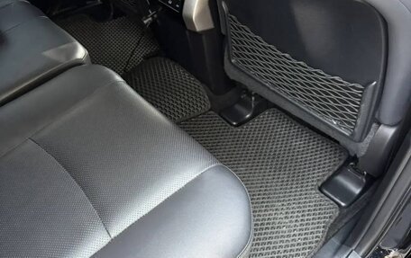 Toyota Land Cruiser Prado 150 рестайлинг 2, 2018 год, 4 950 000 рублей, 15 фотография