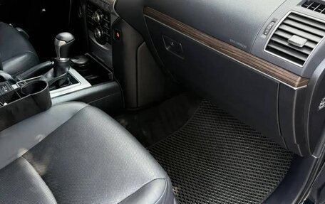 Toyota Land Cruiser Prado 150 рестайлинг 2, 2018 год, 4 950 000 рублей, 14 фотография