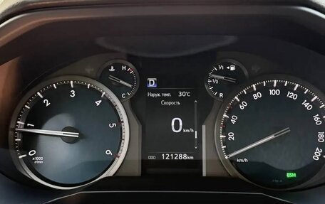 Toyota Land Cruiser Prado 150 рестайлинг 2, 2018 год, 4 950 000 рублей, 12 фотография