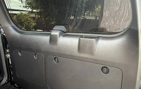 Toyota Land Cruiser Prado 150 рестайлинг 2, 2018 год, 4 950 000 рублей, 17 фотография