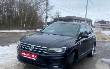 Volkswagen Tiguan II, 2020 год, 2 700 000 рублей, 7 фотография