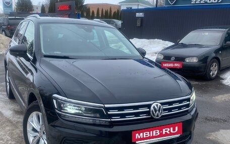 Volkswagen Tiguan II, 2020 год, 2 700 000 рублей, 2 фотография