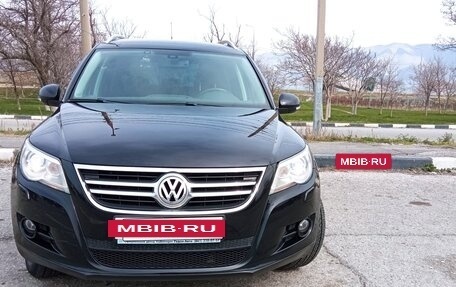 Volkswagen Tiguan I, 2011 год, 1 150 000 рублей, 2 фотография