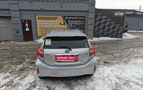 Toyota Aqua I, 2018 год, 1 140 000 рублей, 7 фотография