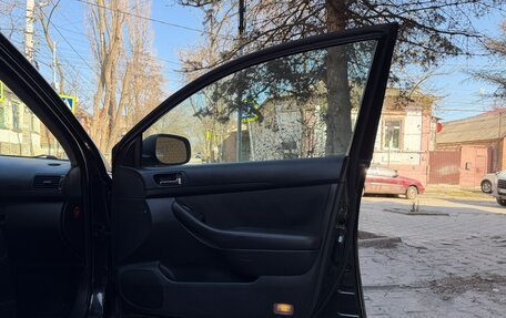 Toyota Avensis III рестайлинг, 2007 год, 515 000 рублей, 32 фотография