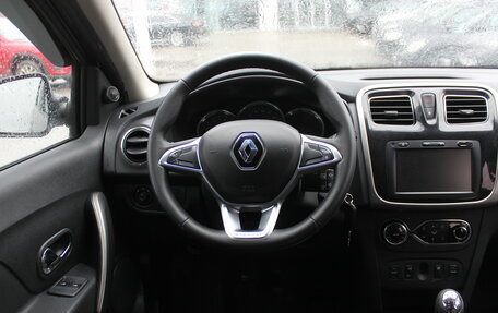 Renault Logan II, 2019 год, 1 047 000 рублей, 18 фотография