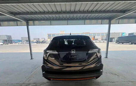 Honda Vezel, 2021 год, 1 239 000 рублей, 4 фотография