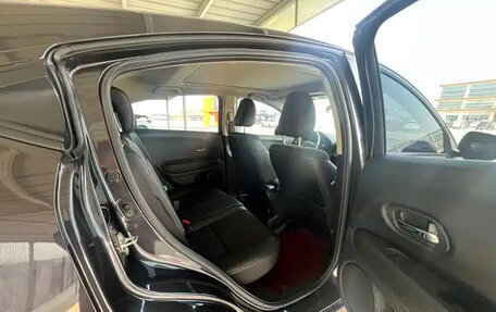 Honda Vezel, 2021 год, 1 239 000 рублей, 16 фотография