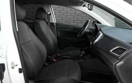 Hyundai Solaris II рестайлинг, 2018 год, 1 300 000 рублей, 12 фотография