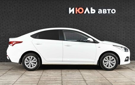 Hyundai Solaris II рестайлинг, 2018 год, 1 300 000 рублей, 8 фотография