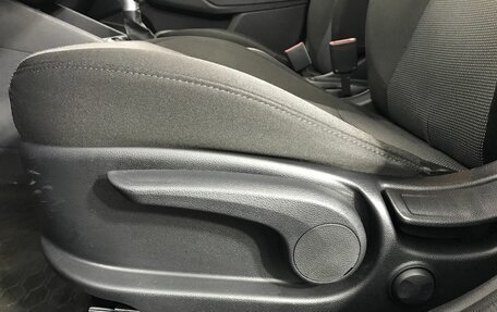 Hyundai Solaris II рестайлинг, 2021 год, 1 649 000 рублей, 10 фотография