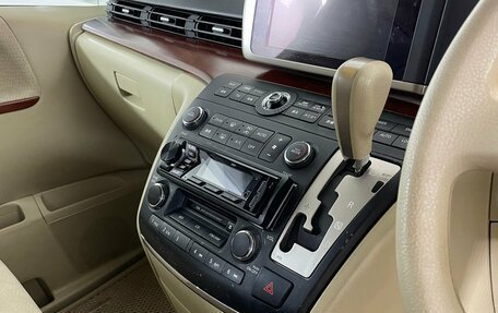 Nissan Elgrand III, 2006 год, 1 320 000 рублей, 16 фотография