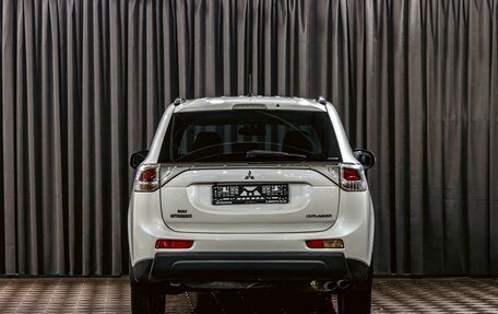 Mitsubishi Outlander III рестайлинг 3, 2014 год, 1 195 000 рублей, 5 фотография