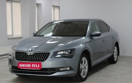 Skoda Superb III рестайлинг, 2017 год, 2 199 900 рублей, 3 фотография
