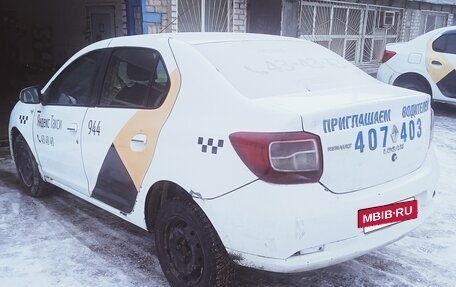 Renault Logan II, 2017 год, 449 000 рублей, 4 фотография