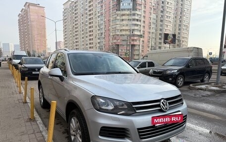 Volkswagen Touareg III, 2013 год, 2 300 000 рублей, 4 фотография