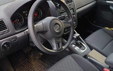 Volkswagen Jetta VI, 2010 год, 950 000 рублей, 7 фотография