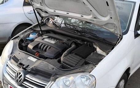 Volkswagen Jetta VI, 2010 год, 950 000 рублей, 3 фотография