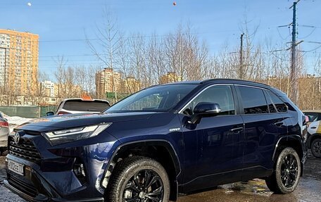 Toyota RAV4, 2023 год, 3 950 000 рублей, 2 фотография