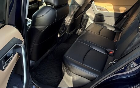 Toyota RAV4, 2023 год, 3 950 000 рублей, 9 фотография