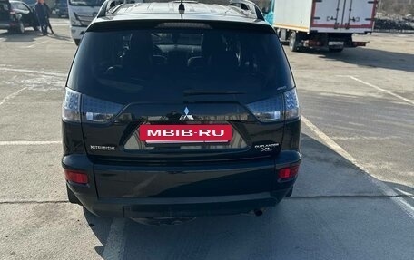 Mitsubishi Outlander III рестайлинг 3, 2011 год, 1 300 000 рублей, 2 фотография