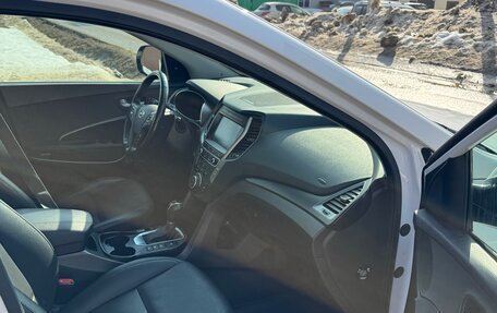 Hyundai Santa Fe III рестайлинг, 2017 год, 2 440 000 рублей, 12 фотография