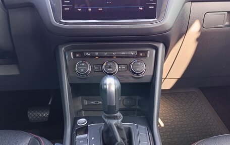 Volkswagen Tiguan II, 2020 год, 2 730 000 рублей, 21 фотография