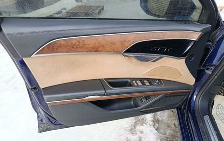 Audi A8, 2018 год, 4 480 000 рублей, 9 фотография