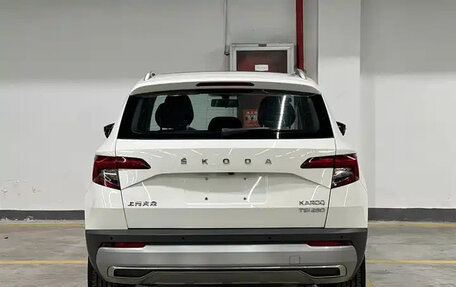 Skoda Karoq I, 2021 год, 1 699 000 рублей, 4 фотография