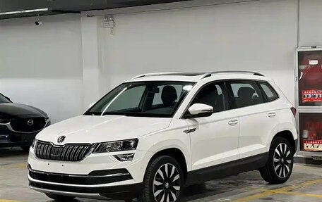 Skoda Karoq I, 2021 год, 1 699 000 рублей, 2 фотография