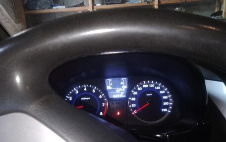 Hyundai Solaris II рестайлинг, 2016 год, 6 фотография