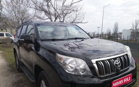 Toyota Land Cruiser Prado 150 рестайлинг 2, 2010 год, 3 000 000 рублей, 1 фотография